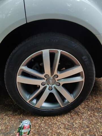 Ауди Ку 7 2011 в Львове на Automoto.ua Белый Ауди Ку 7, объемом двигателя 2.97 л и пробегом 278 тыс. км за 18999 $, фото 28 на Automoto.ua