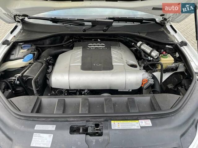 Белый Ауди Ку 7, объемом двигателя 2.97 л и пробегом 207 тыс. км за 15999 $, фото 63 на Automoto.ua