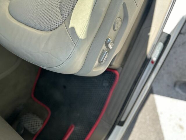 Белый Ауди Ку 7, объемом двигателя 3 л и пробегом 305 тыс. км за 16900 $, фото 8 на Automoto.ua