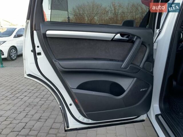 Білий Ауді Ку 7, об'ємом двигуна 3 л та пробігом 244 тис. км за 12855 $, фото 25 на Automoto.ua