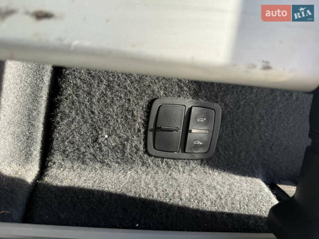 Білий Ауді Ку 7, об'ємом двигуна 2.97 л та пробігом 152 тис. км за 25999 $, фото 12 на Automoto.ua