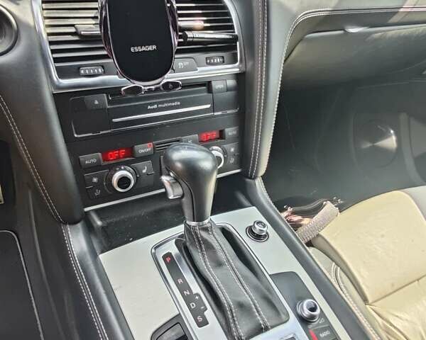 Ауди Ку 7 2011 в Тернополе на Automoto.ua Белый Ауди Ку 7, объемом двигателя 4.13 л и пробегом 221 тыс. км за 28300 $, фото 7 на Automoto.ua