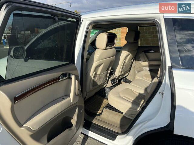 Білий Ауді Ку 7, об'ємом двигуна 3 л та пробігом 365 тис. км за 12300 $, фото 18 на Automoto.ua