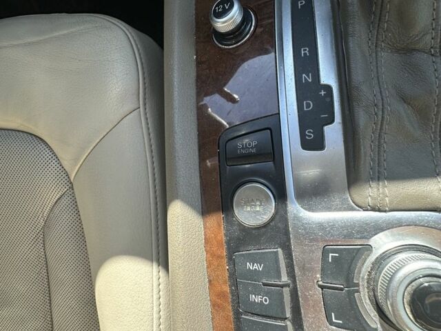 Белый Ауди Ку 7, объемом двигателя 3 л и пробегом 305 тыс. км за 16900 $, фото 10 на Automoto.ua