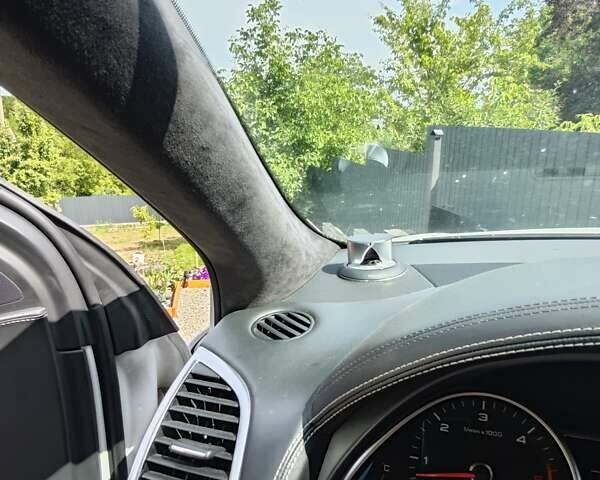 Ауди Ку 7 2011 в Тернополе на Automoto.ua Белый Ауди Ку 7, объемом двигателя 4.13 л и пробегом 221 тыс. км за 28300 $, фото 4 на Automoto.ua