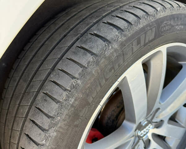 Белый Ауди Ку 7, объемом двигателя 2.97 л и пробегом 273 тыс. км за 23999 $, фото 50 на Automoto.ua