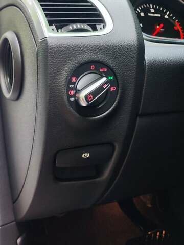 Ауди Ку 7 2011 в Львове на Automoto.ua Белый Ауди Ку 7, объемом двигателя 2.97 л и пробегом 278 тыс. км за 18999 $, фото 37 на Automoto.ua