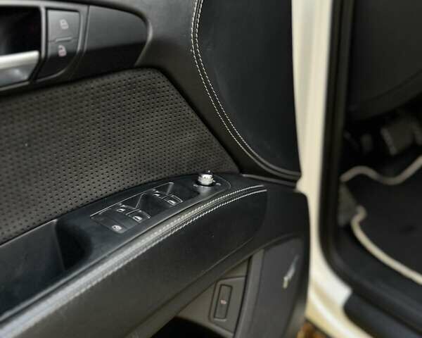Белый Ауди Ку 7, объемом двигателя 2.97 л и пробегом 246 тыс. км за 18500 $, фото 37 на Automoto.ua