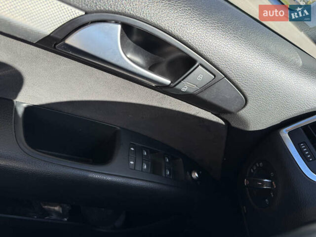 Белый Ауди Ку 7, объемом двигателя 2.97 л и пробегом 273 тыс. км за 23999 $, фото 25 на Automoto.ua