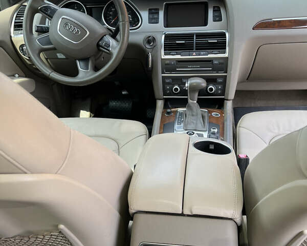 Белый Ауди Ку 7, объемом двигателя 2.97 л и пробегом 282 тыс. км за 17300 $, фото 13 на Automoto.ua