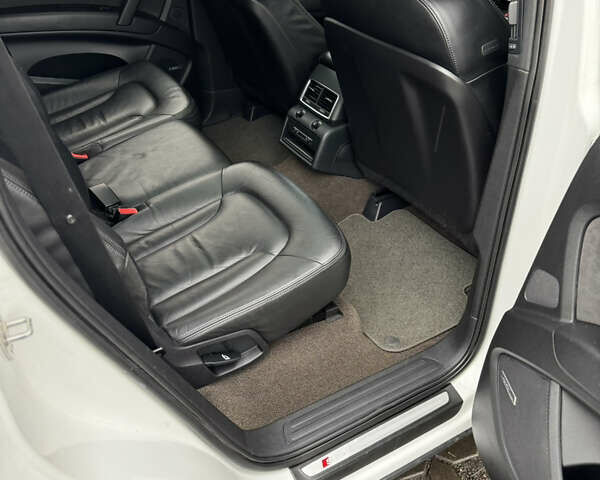 Белый Ауди Ку 7, объемом двигателя 2.97 л и пробегом 285 тыс. км за 20500 $, фото 15 на Automoto.ua