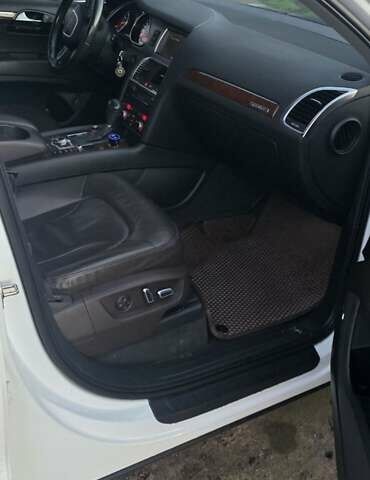 Білий Ауді Ку 7, об'ємом двигуна 3 л та пробігом 200 тис. км за 16300 $, фото 3 на Automoto.ua