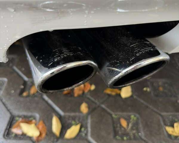 Белый Ауди Ку 7, объемом двигателя 2.97 л и пробегом 285 тыс. км за 20500 $, фото 7 на Automoto.ua