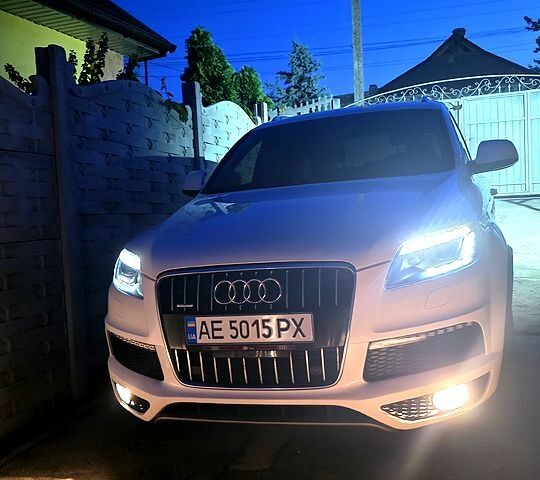 Белый Ауди Ку 7, объемом двигателя 3 л и пробегом 207 тыс. км за 18000 $, фото 1 на Automoto.ua