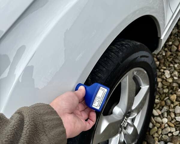 Білий Ауді Ку 7, об'ємом двигуна 3 л та пробігом 255 тис. км за 17500 $, фото 157 на Automoto.ua