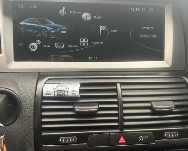 Білий Ауді Ку 7, об'ємом двигуна 3 л та пробігом 225 тис. км за 15000 $, фото 11 на Automoto.ua