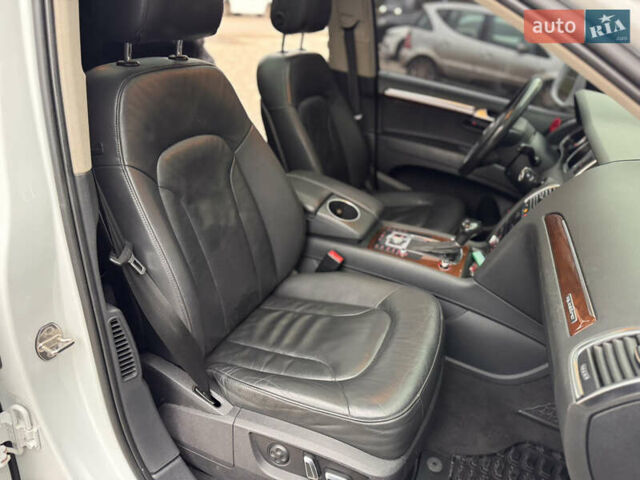 Белый Ауди Ку 7, объемом двигателя 2.97 л и пробегом 247 тыс. км за 20000 $, фото 15 на Automoto.ua