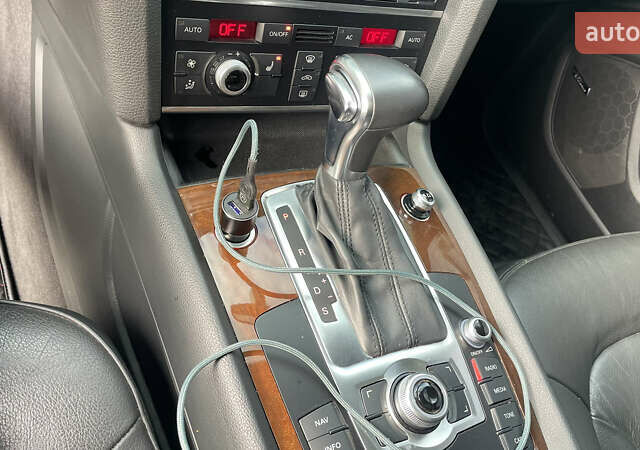 Ауді Ку 7 2012 у Кременчуге на Automoto.ua Білий Ауді Ку 7, об'ємом двигуна 3 л та пробігом 186 тис. км за 17000 $, фото 15 на Automoto.ua