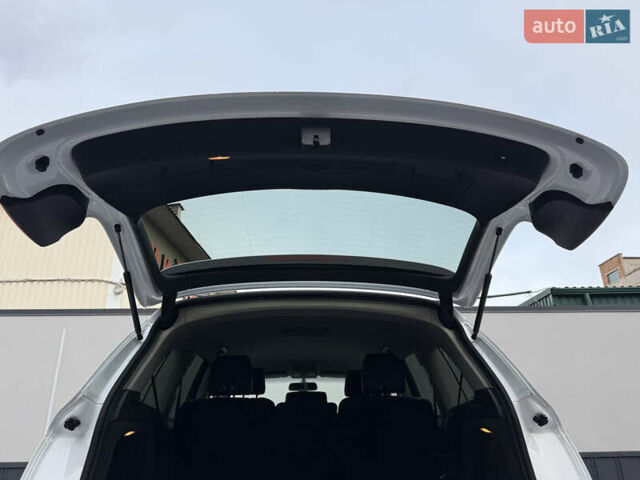 Белый Ауди Ку 7, объемом двигателя 3 л и пробегом 263 тыс. км за 17100 $, фото 30 на Automoto.ua