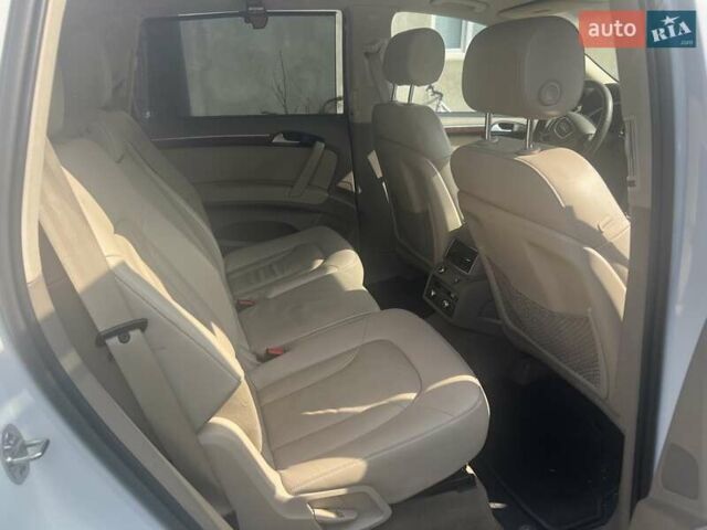 Білий Ауді Ку 7, об'ємом двигуна 3 л та пробігом 221 тис. км за 16500 $, фото 12 на Automoto.ua