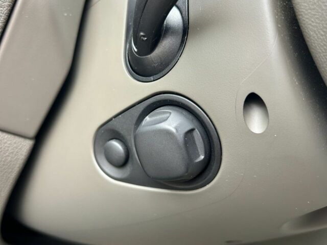 Білий Ауді Ку 7, об'ємом двигуна 3 л та пробігом 280 тис. км за 13500 $, фото 20 на Automoto.ua