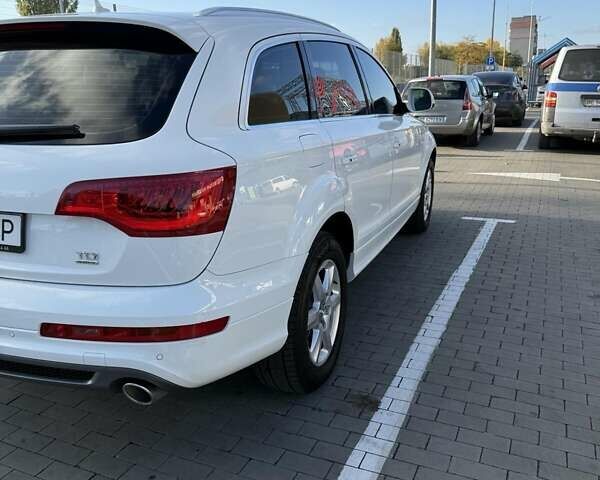 Белый Ауди Ку 7, объемом двигателя 2.97 л и пробегом 240 тыс. км за 17500 $, фото 3 на Automoto.ua