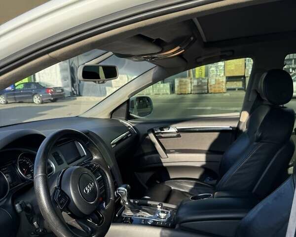 Белый Ауди Ку 7, объемом двигателя 2.97 л и пробегом 240 тыс. км за 17500 $, фото 6 на Automoto.ua