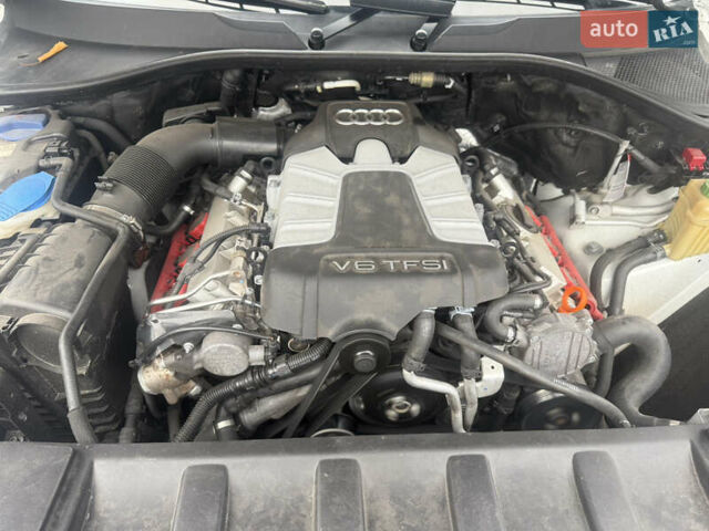 Білий Ауді Ку 7, об'ємом двигуна 3 л та пробігом 225 тис. км за 15000 $, фото 19 на Automoto.ua