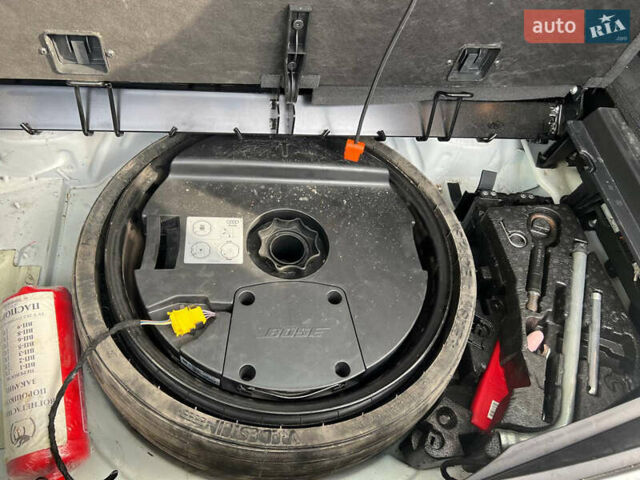 Белый Ауди Ку 7, объемом двигателя 3 л и пробегом 270 тыс. км за 15300 $, фото 21 на Automoto.ua