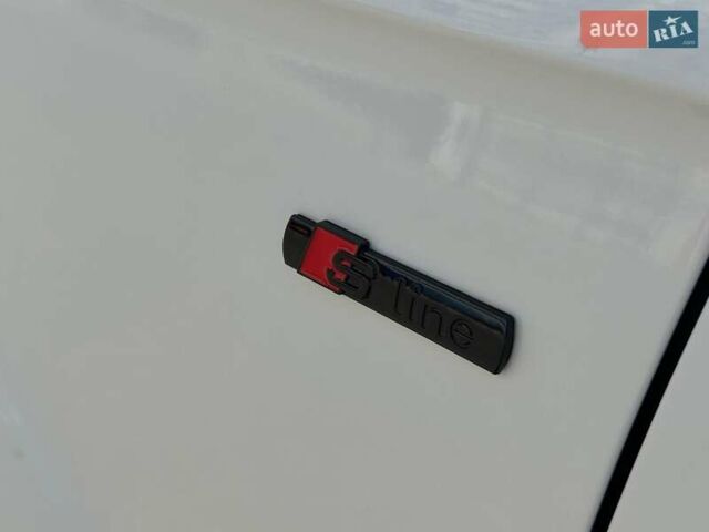 Білий Ауді Ку 7, об'ємом двигуна 3 л та пробігом 74 тис. км за 28990 $, фото 10 на Automoto.ua