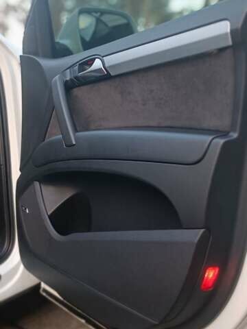 Белый Ауди Ку 7, объемом двигателя 4.2 л и пробегом 243 тыс. км за 25490 $, фото 18 на Automoto.ua