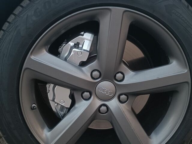 Білий Ауді Ку 7, об'ємом двигуна 4.2 л та пробігом 243 тис. км за 25490 $, фото 10 на Automoto.ua