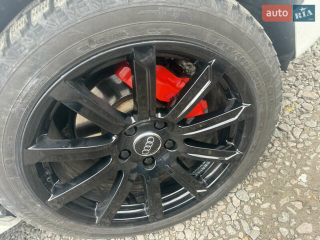 Білий Ауді Ку 7, об'ємом двигуна 3 л та пробігом 225 тис. км за 15000 $, фото 8 на Automoto.ua