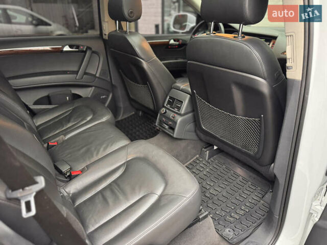 Белый Ауди Ку 7, объемом двигателя 2.97 л и пробегом 247 тыс. км за 20000 $, фото 16 на Automoto.ua