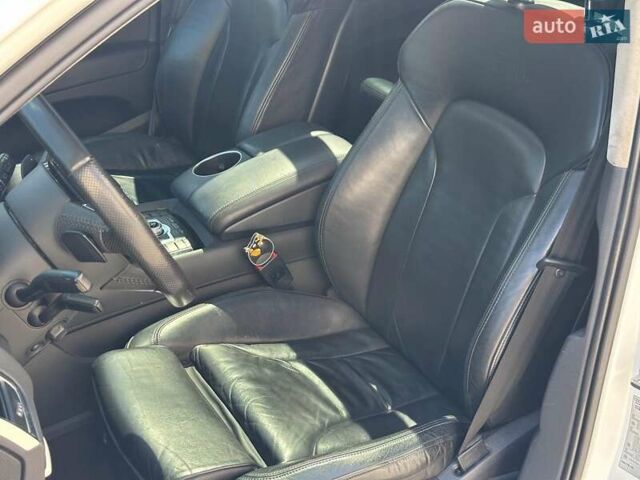 Білий Ауді Ку 7, об'ємом двигуна 3 л та пробігом 74 тис. км за 28990 $, фото 16 на Automoto.ua