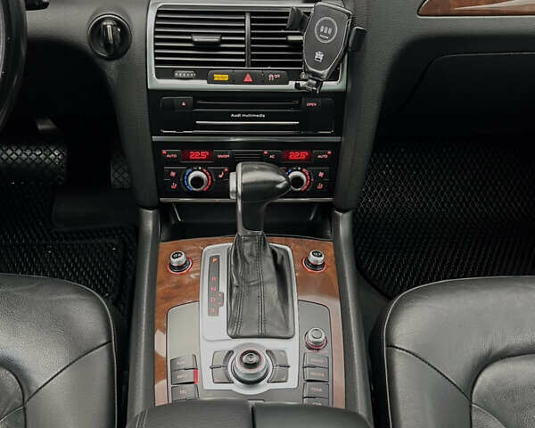 Белый Ауди Ку 7, объемом двигателя 3 л и пробегом 198 тыс. км за 13900 $, фото 19 на Automoto.ua