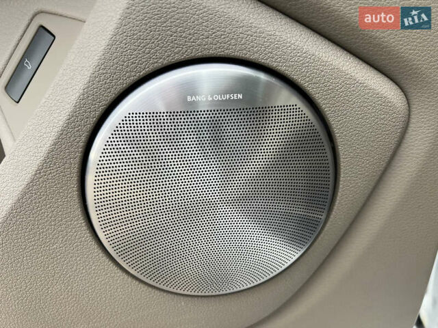 Ауді Ку 7 2012 у Дніпро (Дніпропетровську) на Automoto.ua Білий Ауді Ку 7, об'ємом двигуна 2.97 л та пробігом 206 тис. км за 21900 $, фото 10 на Automoto.ua