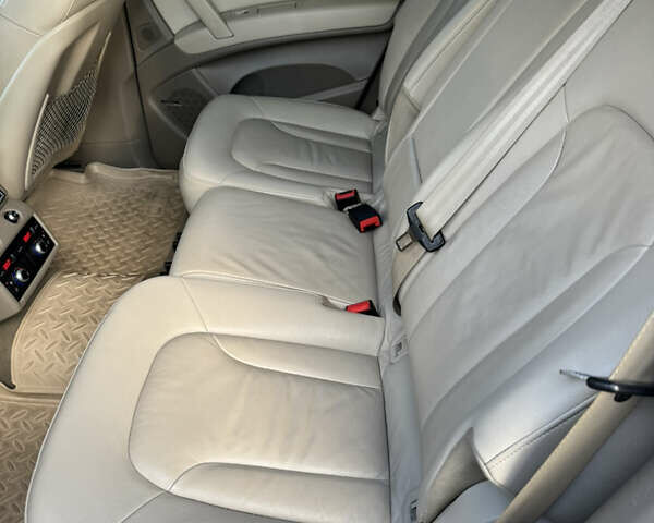 Білий Ауді Ку 7, об'ємом двигуна 2.97 л та пробігом 205 тис. км за 20700 $, фото 13 на Automoto.ua