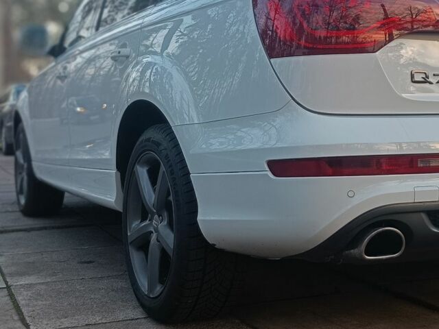 Білий Ауді Ку 7, об'ємом двигуна 4.2 л та пробігом 243 тис. км за 25490 $, фото 2 на Automoto.ua