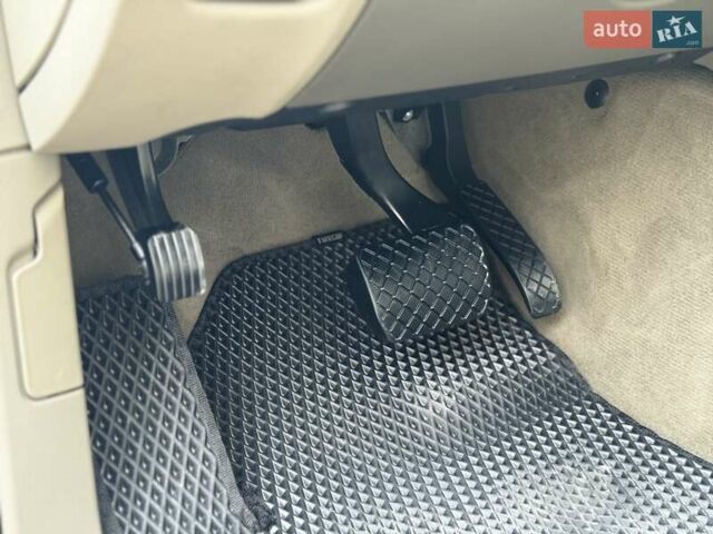 Білий Ауді Ку 7, об'ємом двигуна 3 л та пробігом 255 тис. км за 17500 $, фото 100 на Automoto.ua