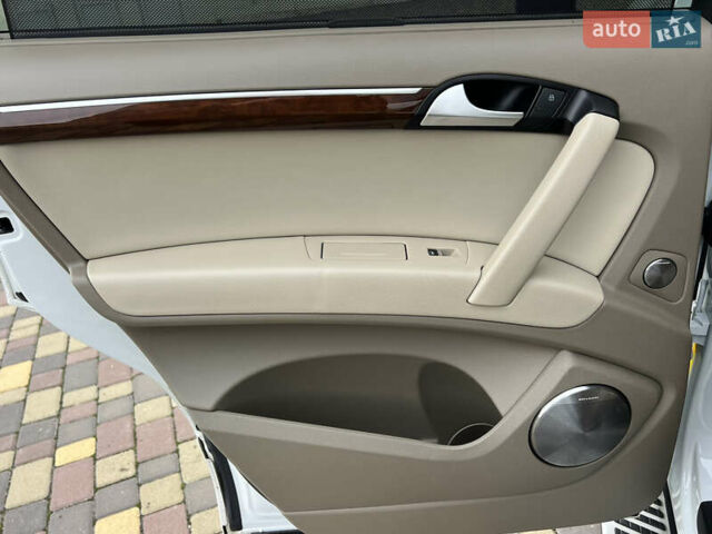 Ауді Ку 7 2012 у Дніпро (Дніпропетровську) на Automoto.ua Білий Ауді Ку 7, об'ємом двигуна 2.97 л та пробігом 206 тис. км за 21900 $, фото 25 на Automoto.ua