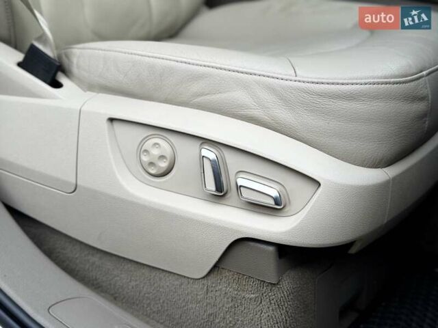 Білий Ауді Ку 7, об'ємом двигуна 3 л та пробігом 255 тис. км за 17500 $, фото 131 на Automoto.ua