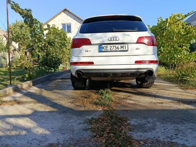 Белый Ауди Ку 7, объемом двигателя 3 л и пробегом 153 тыс. км за 16500 $, фото 8 на Automoto.ua