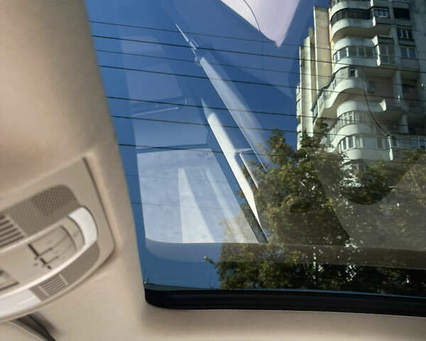 Білий Ауді Ку 7, об'ємом двигуна 3 л та пробігом 197 тис. км за 16700 $, фото 18 на Automoto.ua