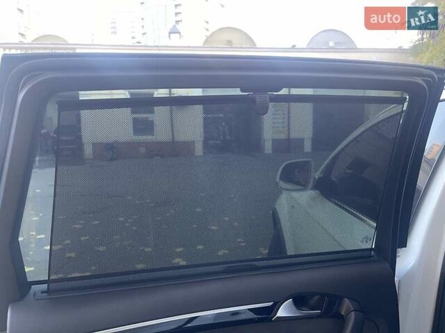 Белый Ауди Ку 7, объемом двигателя 2.97 л и пробегом 75 тыс. км за 27000 $, фото 25 на Automoto.ua