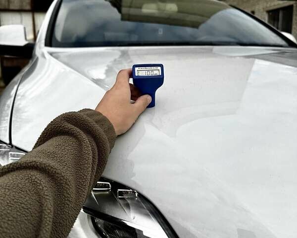 Білий Ауді Ку 7, об'ємом двигуна 3 л та пробігом 255 тис. км за 17500 $, фото 133 на Automoto.ua