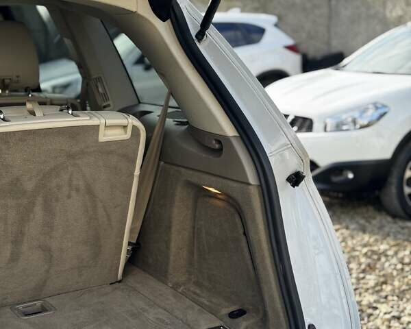 Білий Ауді Ку 7, об'ємом двигуна 3 л та пробігом 255 тис. км за 17500 $, фото 75 на Automoto.ua