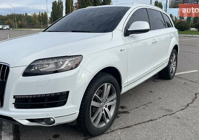 Ауді Ку 7 2012 у Кременчуге на Automoto.ua Білий Ауді Ку 7, об'ємом двигуна 3 л та пробігом 186 тис. км за 17000 $, фото 8 на Automoto.ua