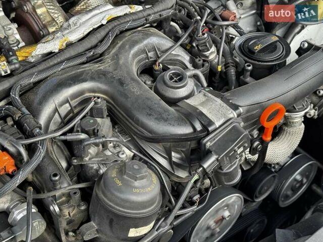 Білий Ауді Ку 7, об'ємом двигуна 3 л та пробігом 255 тис. км за 17500 $, фото 65 на Automoto.ua