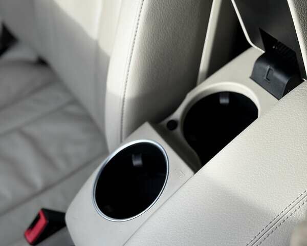 Білий Ауді Ку 7, об'ємом двигуна 3 л та пробігом 255 тис. км за 17500 $, фото 117 на Automoto.ua